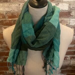 Green Plaid Fringe Scarf